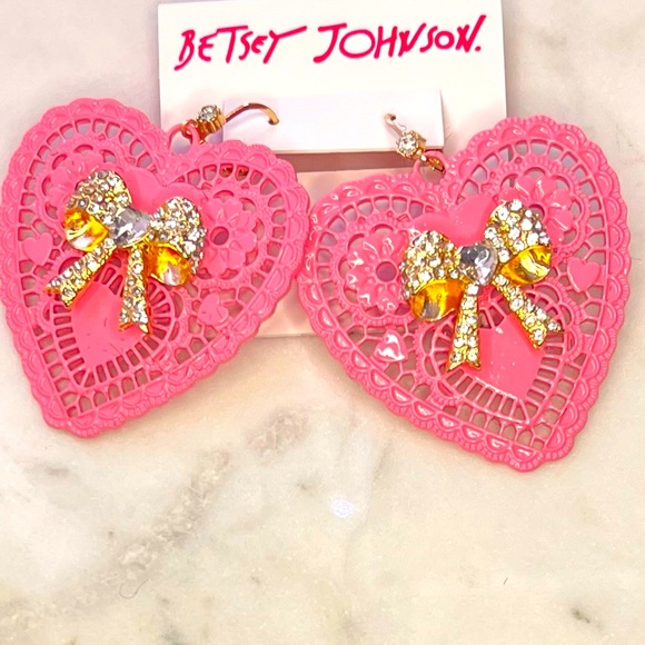 New Betsey Johnson Bow Heart earrings - Picture 3 of 9